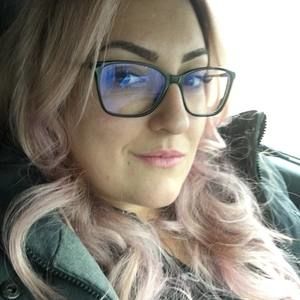 Meet your Posher, Karine